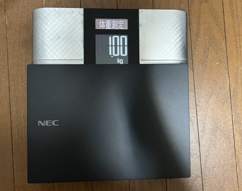 Versa Pro タイプVN本体の重量実測：1.0kg