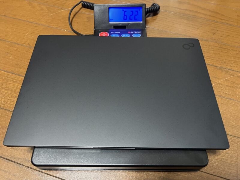 ★LIFEBOOK WU5_J3の本体重量を計測すると622gだった