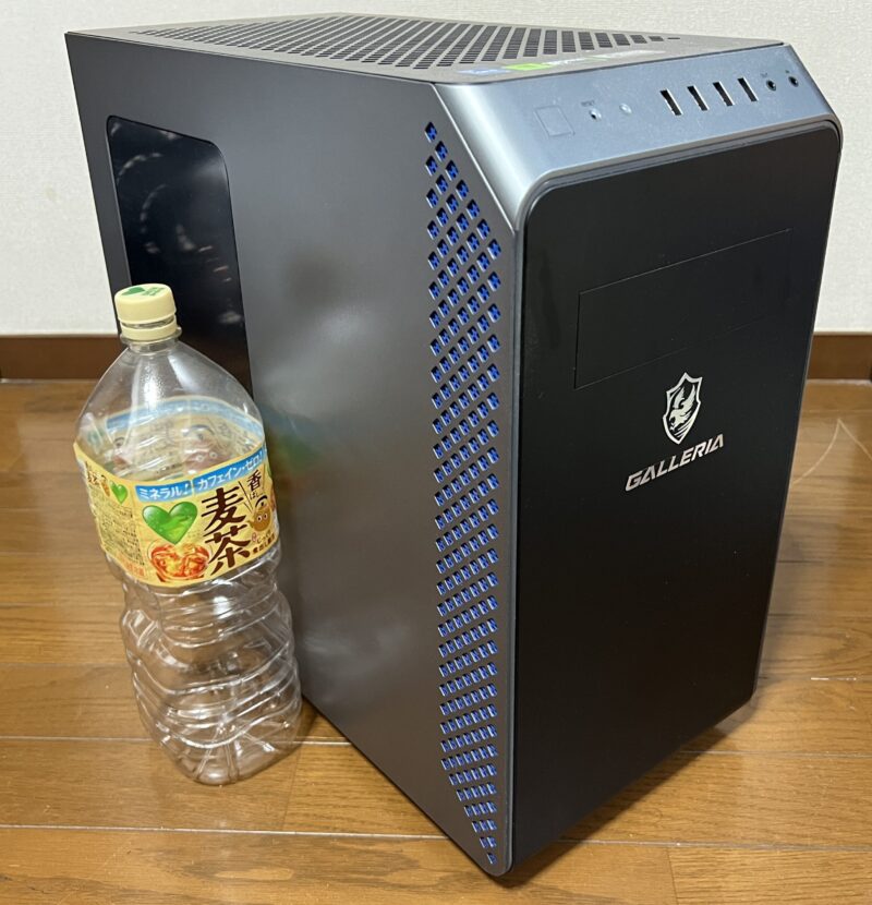 ガレリア(GALLERIA) RM5C-R46の本体外観のサイズ感_全体ビュー