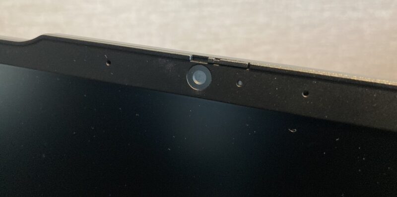 12.■ThinkPad E14 Gen 6のディスプレイ上部のカメラ