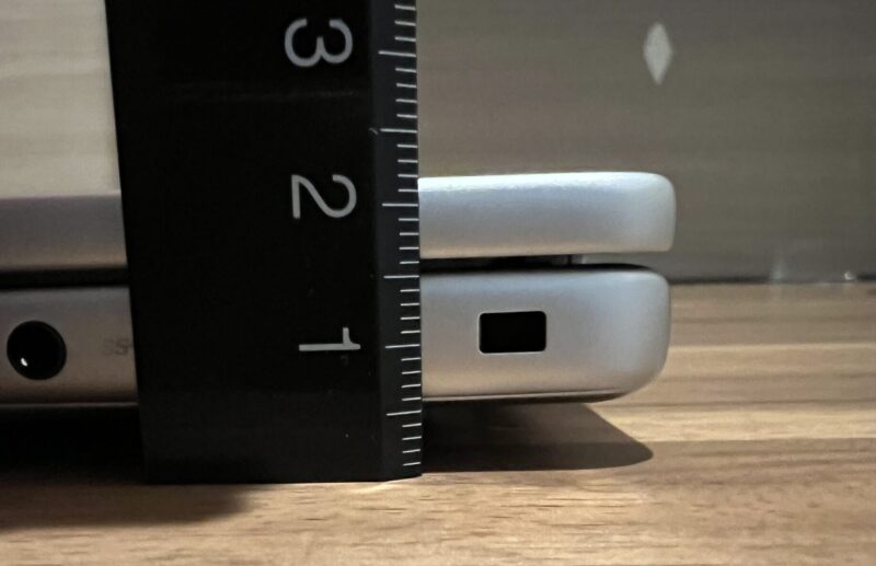 6.■Dell 14 本体の厚さを定規で実測