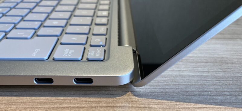 7.■ LAVIE SOLのディスプレイとキーボードのヒンジ