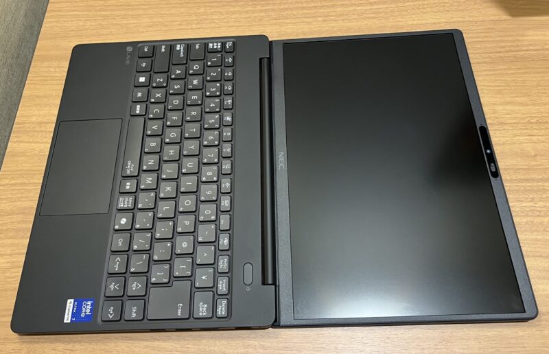 8.■NEC NEXTREME_180度開く