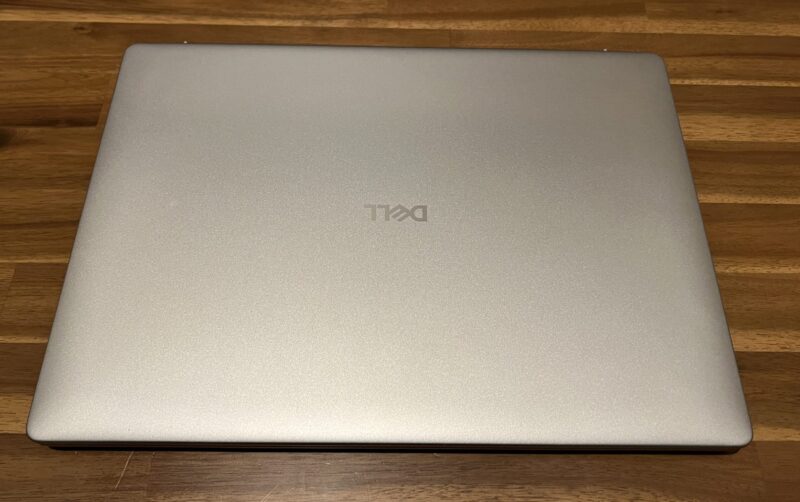 9.■Dell 14本体の天板