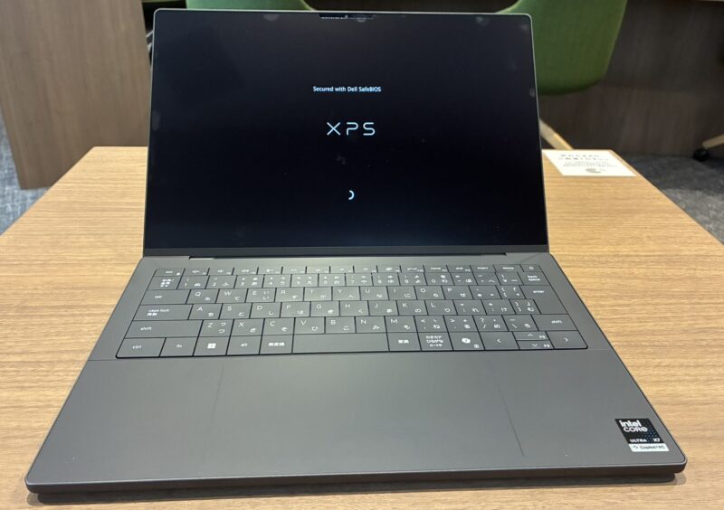 1.■ DELL XPS 14の正面ビジュアル