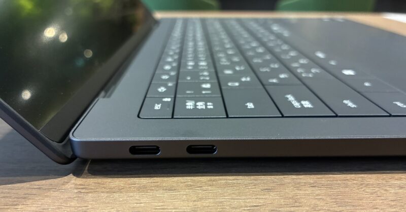 10.■ DELL XPS 14のインターフェース左側