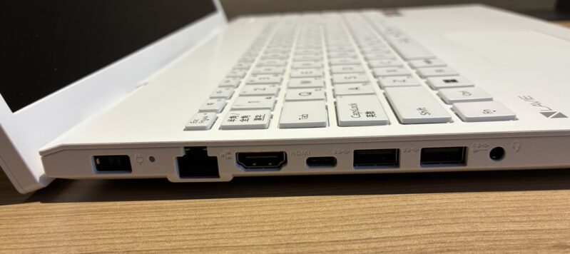 10.■ LAVIE Direct N16のインターフェース左側