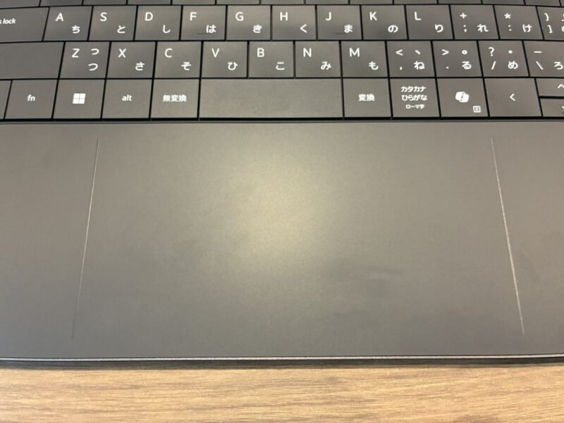 11.■ DELL XPS 14のキーボード下のタッチパッド