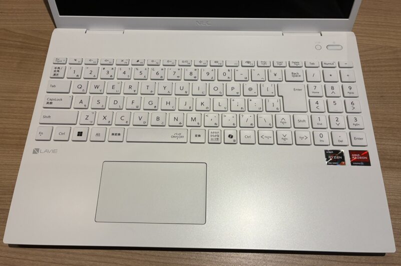 11.■ LAVIE Direct N16のキーボード