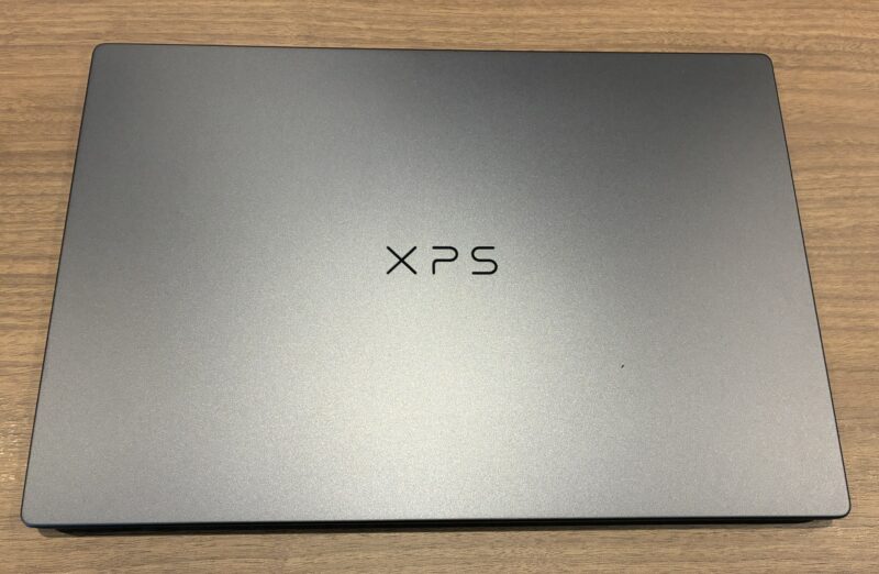9.■ DELL XPS 14本体の天板
