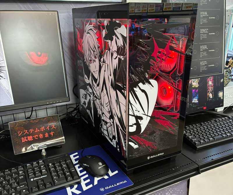 ★秋葉原のガレリアラウンジに展示されているKUZUHAコラボモデルの外観