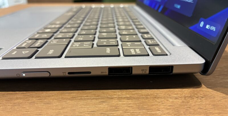 10.■ LAVIE Direct N13 Slimのインターフェース右側2