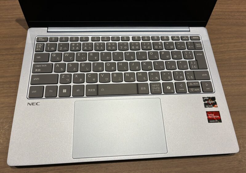 11.■ LAVIE Direct N13 Slimのキーボード